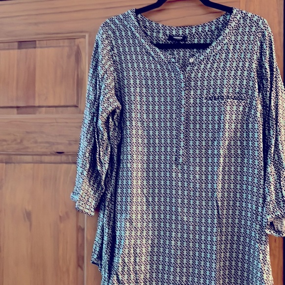 Premise studio 3/4 sleeve top - Picture 1 of 2